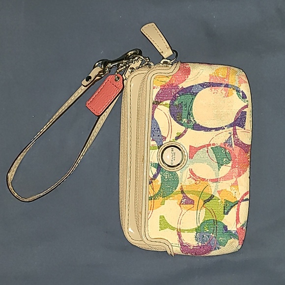 Coach Wristlet - Picture 4 of 5